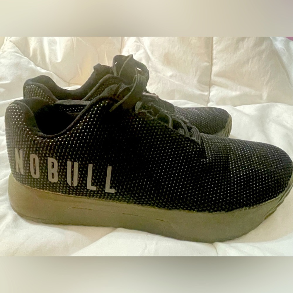 NOBULL Trainer+ Like New. Black/Ivy Sz 8. CrossFit/HIIT/Training/Standing